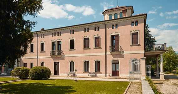 struttura villa elettra ca delle ore